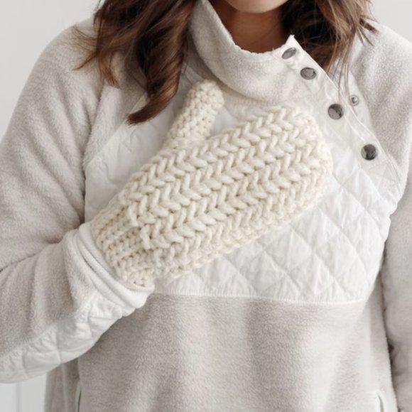 Abercrombie and Fitch fleece snap button sweater - Picture 2 of 4